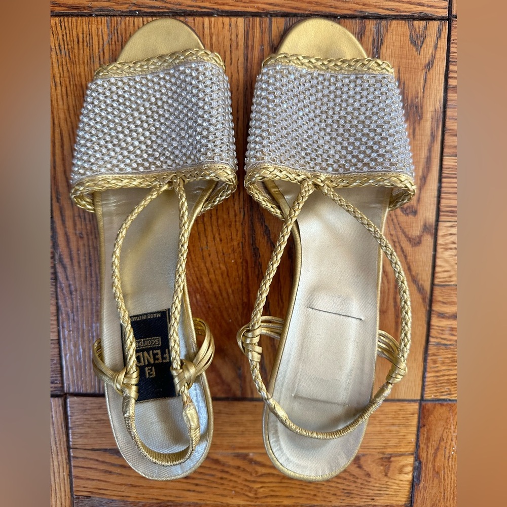 Fendi Scarpe Sling Back Heel - Crystal and Gold